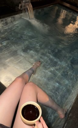 Nguyễn Thị Phi Yến - A warm onsen, a cup of sake, and a quiet mind.