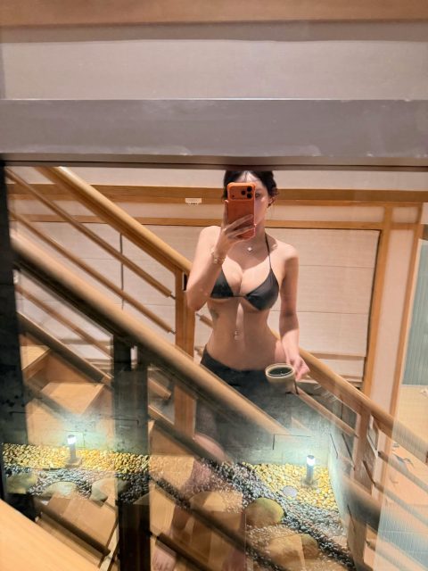 Nguyễn Thị Phi Yến - A warm onsen, a cup of sake, and a quiet mind.