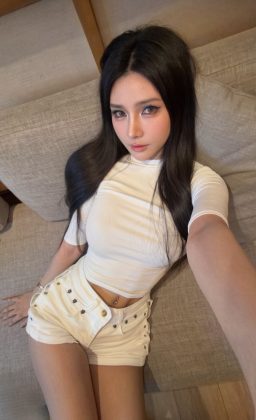 Nguyễn Thị Phi Yến - Hãy yêu bản thân nhiều đến mức những thứ không làm bạn tốt hơn chỉ…
