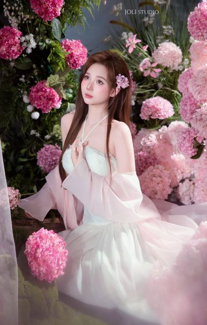 Ly Ly Trần - Có quá nhiều sự xinh đẹp ở đây JOLI Studio