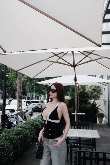 Ly Ly Trần - Họ đồn tôi lăng nhăng trong khi Tôi ăn phở còn sợ c bán xôi buồn