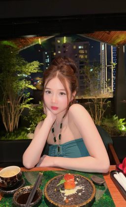 Ly Ly Trần - Mình thích người khiến mình cười Nhưng mình sẽ chọn người khiến mình…