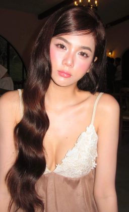 Vo Thuy Hang - Makeup ruột được 1 thập kỉ