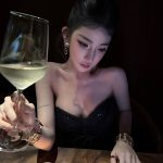 Khánh Vân Phạm - Me again