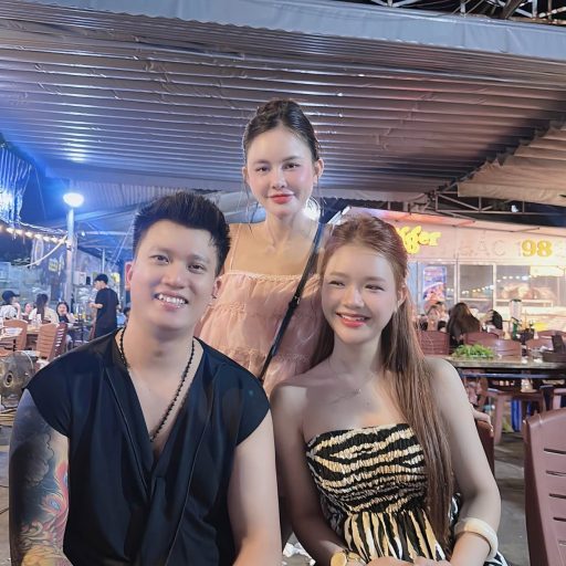Nguyễn Linh Linh - Bít anh việt kiềuuuu Đón 2 anh Chú Voi Con đến từ Buôn Ma Thuột…