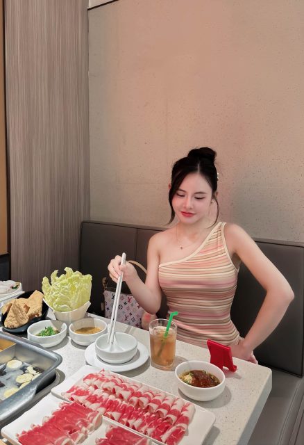 Nguyễn Linh Linh - Nếu cuộc sống mệt mỏi quá mình khuyên các bạn đi lấy chồnggg