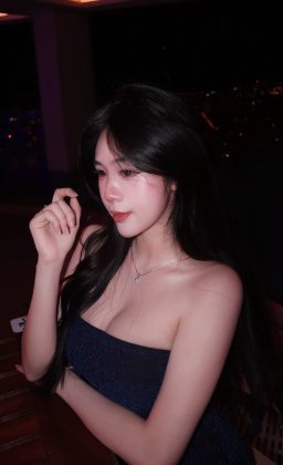 Nguyễn Phạm Tú Uyên - Hôm nay trời đẹp em rất thích anh cảm thấy thế nào