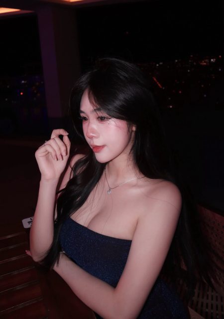 Nguyễn Phạm Tú Uyên - Hôm nay trời đẹp em rất thích anh cảm thấy thế nào