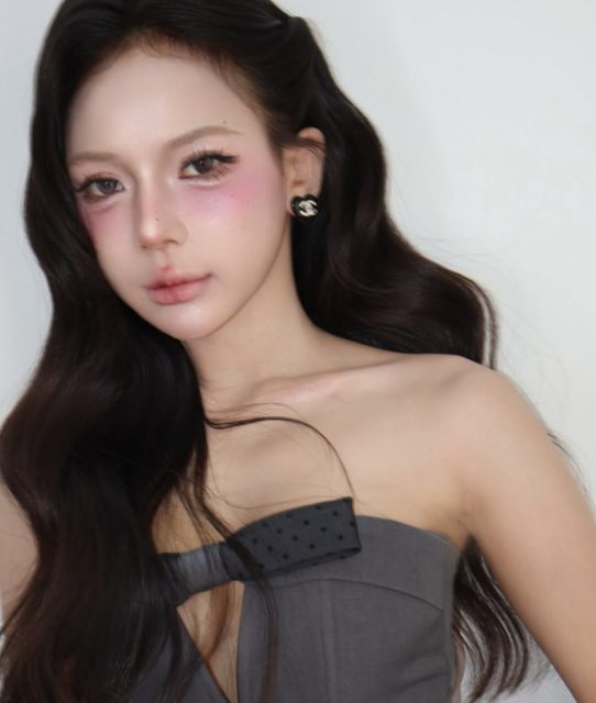 Phạm Quỳnh Trang - Huong My Nguyen make tôi như búp bê thế nàyyy Thảo Phạm hot hair HN