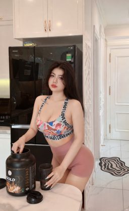 Bích Hoa Nguyễn - Người ta mê trà sữa , còn mình mê… whey sau tập....