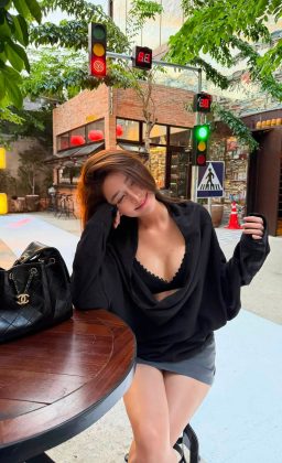 Vo Thuy Hang - Sau này lấy vợ không ngoan, không xinh, không hài hước thì đừng…