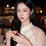 Vũ Phương Anh - Rồi ông trời sẽ mang đến cho bạn 1 người: Vừa gặp bạn, đã cười Vừa…