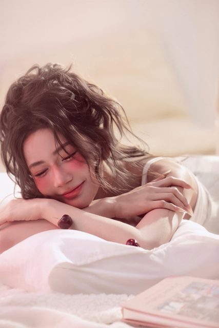 Khánh Vân Phạm - Lang thang ở chốn thiên đàng