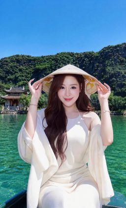 Nguyễn Thu Trang - “Chờ cho cây bưởi có hoa Cây cau có trái thì ta yêu nàng Chờ cho bạc…