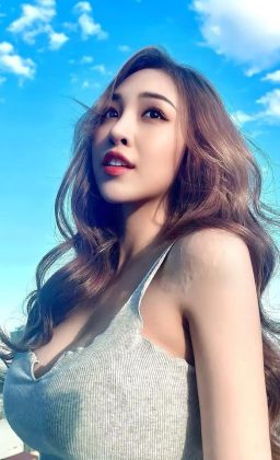 Nguyễn Thu Trang - “Chờ cho cây bưởi có hoa Cây cau có trái thì ta yêu nàng Chờ cho bạc…