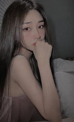 Thảo Uyênn - Tiền là phù du Xài ngu là thiếu nợ :))))))