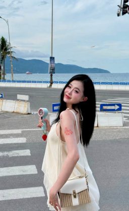 Mẫn Mẫn - ai rồi cũng sẽ phải bước tiếp