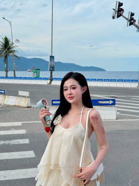 Mẫn Mẫn - hy vọng cô gái suy nghĩ nhiều sẽ ở cạnh chàng trai luôn khiến cô ấy…