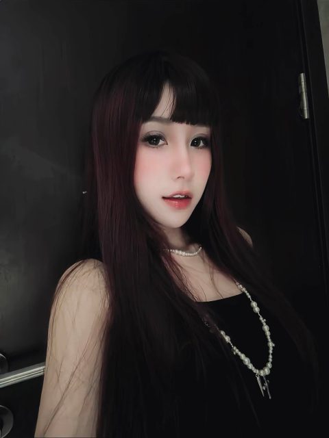 Nguyễn Thuỷ Tiên - được cái ăn thì không thấy chân dài ra :)) chỉ thấy tóc dài nhanh…